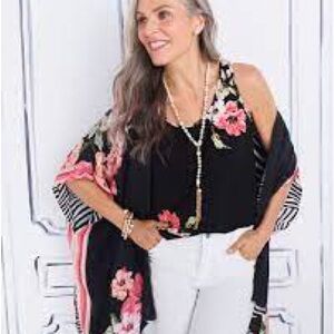 Beautiful reversible tank and cover set from Chico’s Size 4 or XXL